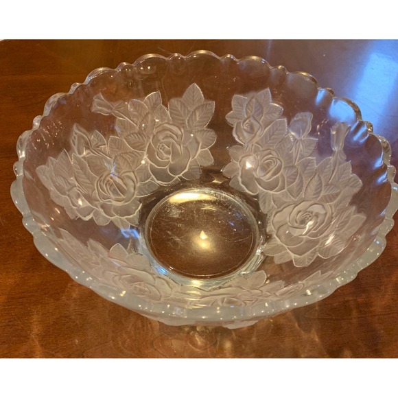 Mikasa Studio Nova Winter Rose Crystal Centerpiece Bowl, Excellent Condition - Picture 2 of 2
